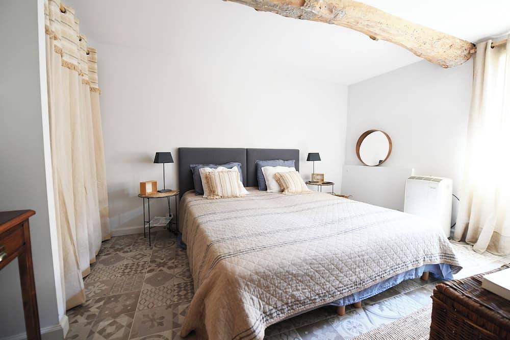 Spacious and comfortable house with patio in Roujan, Region de Béziers