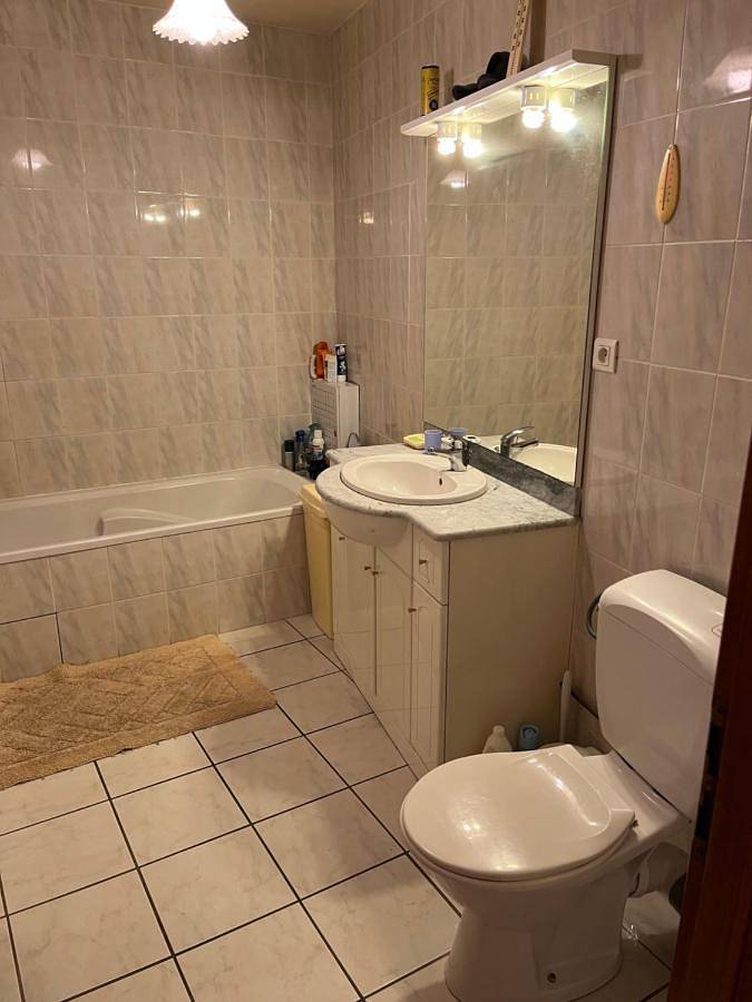 Location de vacances pour 6 personnes, avec terrasse, animaux acceptés à Sayat - 4