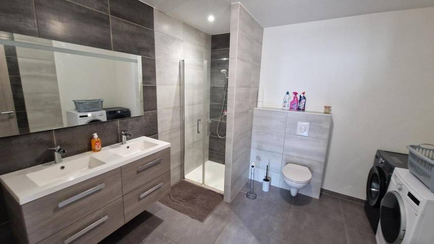 Location de vacances pour 8 personnes, avec vue et terrasse, animaux acceptés dans Montreux-Jeune