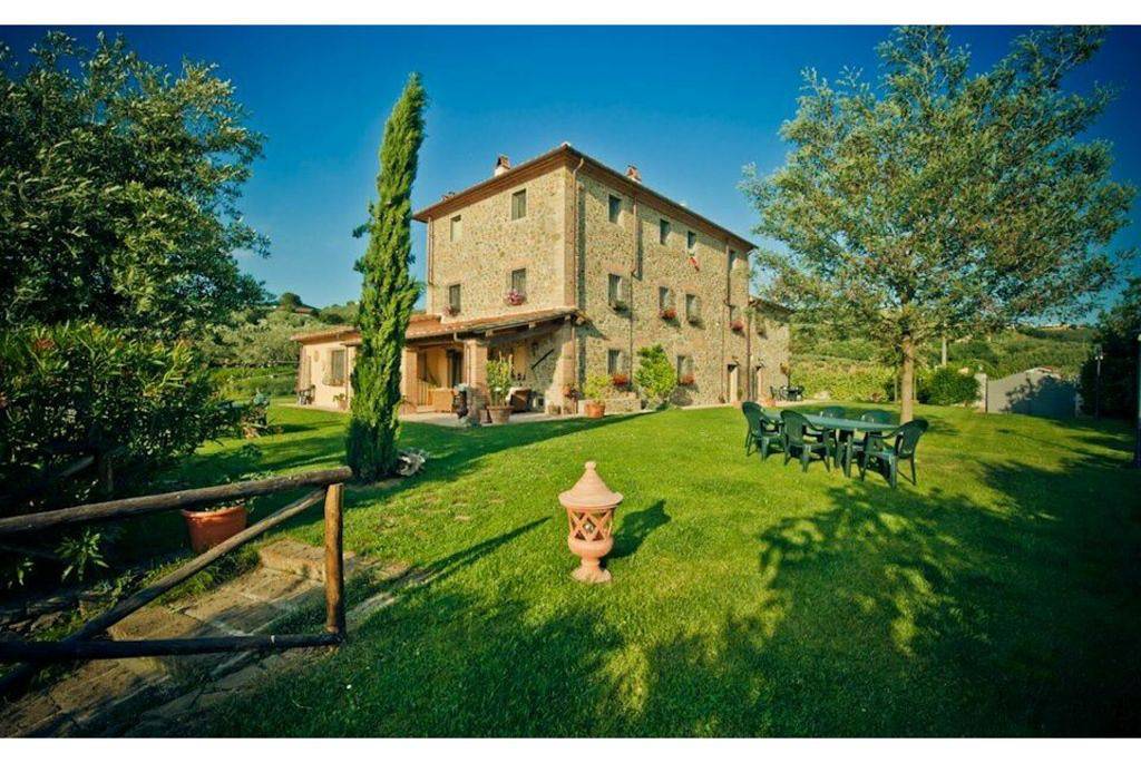 Il Fienile Holiday Home in Lamporecchio, Provincia di Pistoia