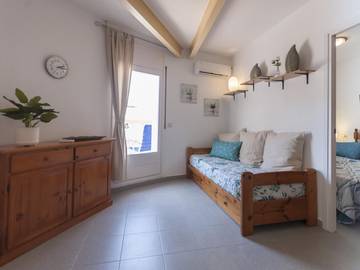 Holiday Apartment for 9 People in Tossa de Mar, Costa Brava, Photo 4