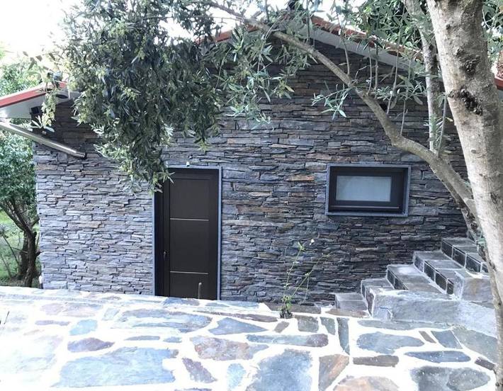 Gîte pour 2 personnes, avec terrasse dans Alvares