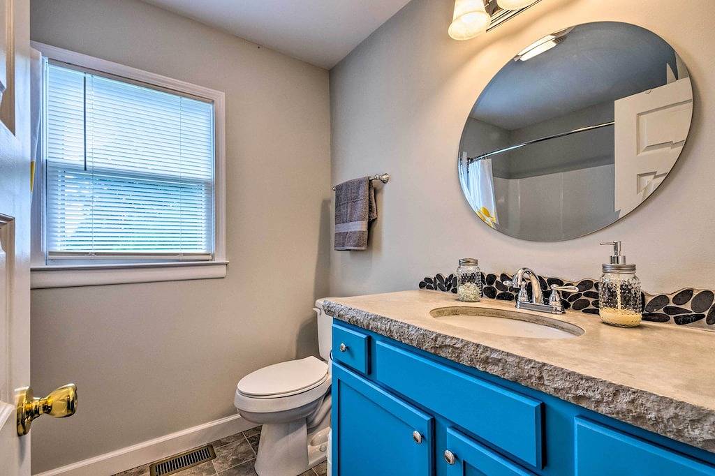 Cottage w/ Deck & Bbq: 2 Mi to Dale Hollow Lake! in Dale Hollow Lake