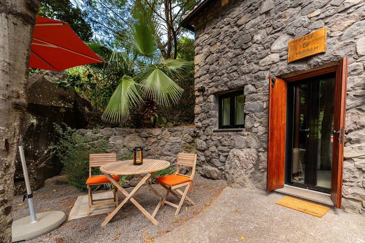Holiday Home 'Farrah's House' in Pináculo, Tabua