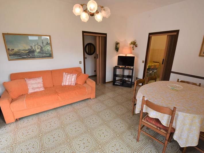 Ferienwohnung für 6 Personen, mit Terrasse und Garten am Gardasee - 2