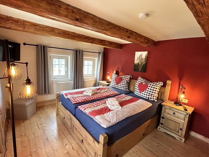 Ferienhaus für 12 Personen, mit Terrasse und Garten sowie Sauna im Zittauer Gebirge - 4