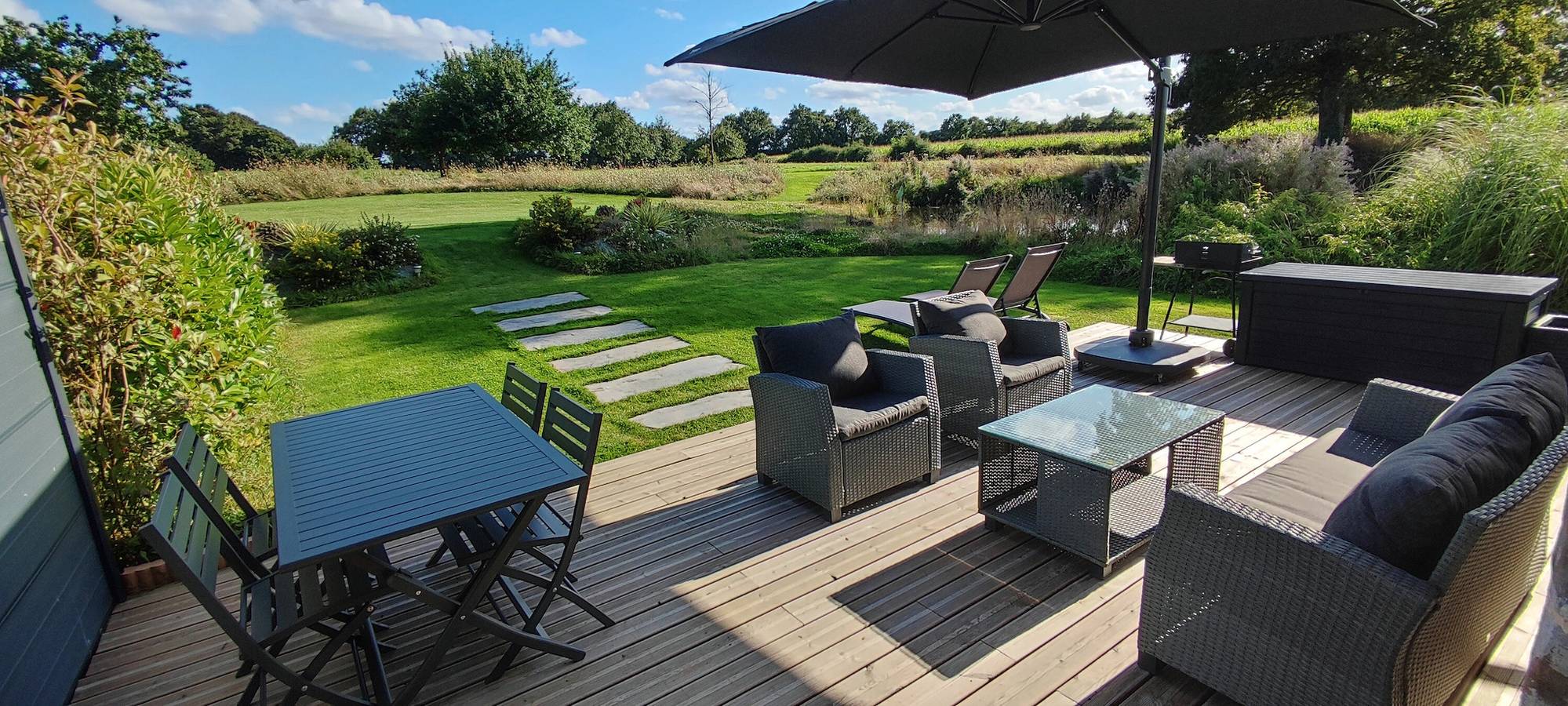 Ganzes Studio, Studio 'Golf Open Sport Gary Player' mit privater Terrasse, privatem Garten und Wlan in Château-Gontier-sur-Mayenne, Mayenne