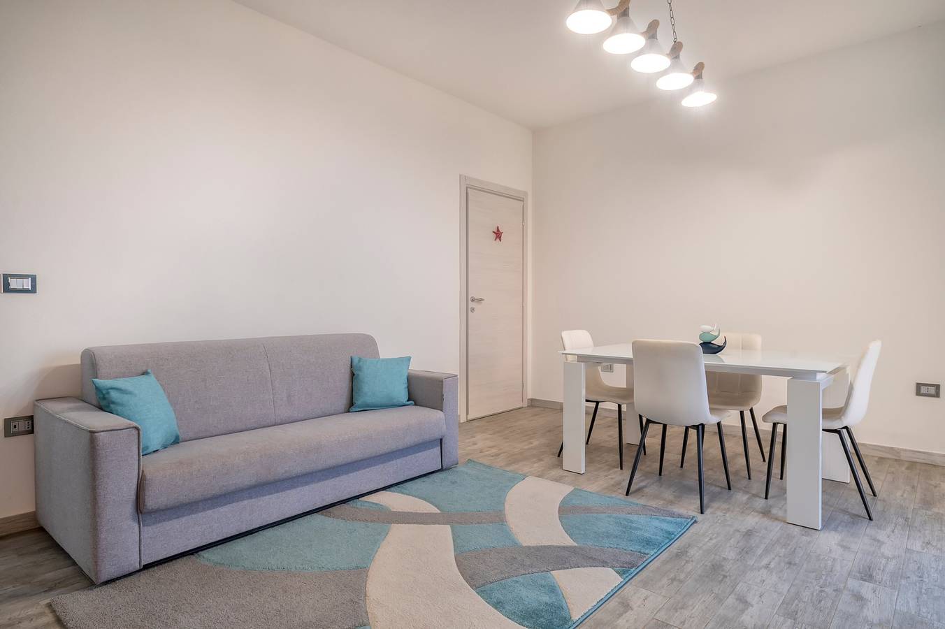 Hel lägenhet, Apartment 'Thomas' House' with Private Garden, Wi-Fi and Air Conditioning in Mercede, Alghero