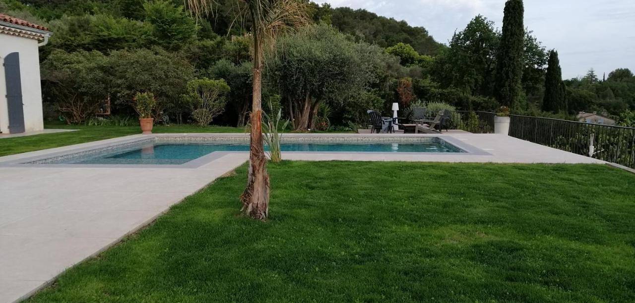 Les lodges de l'oliveraie de Virevent in Grasse, Côte méditerranéenne (France)