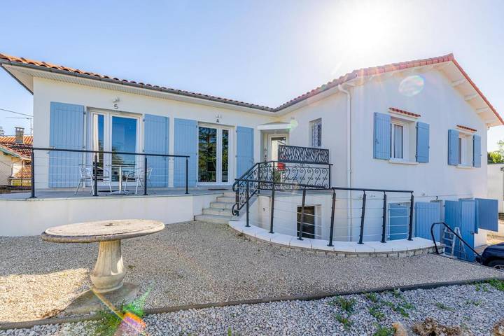 Gîte pour 2 personnes, avec jardin, animaux acceptés à Angoulême - 4