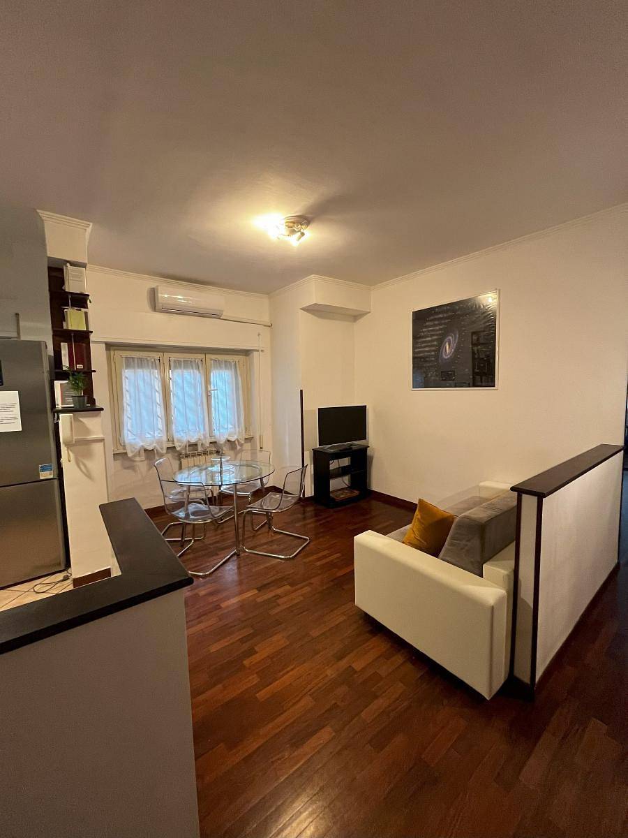 Entire apartment, Holiday apartment for 4 people in Rome, Rome Province