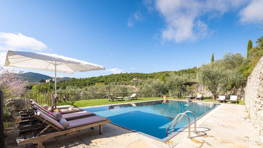 Villa für 15 Personen, mit Pool und Garten - 1