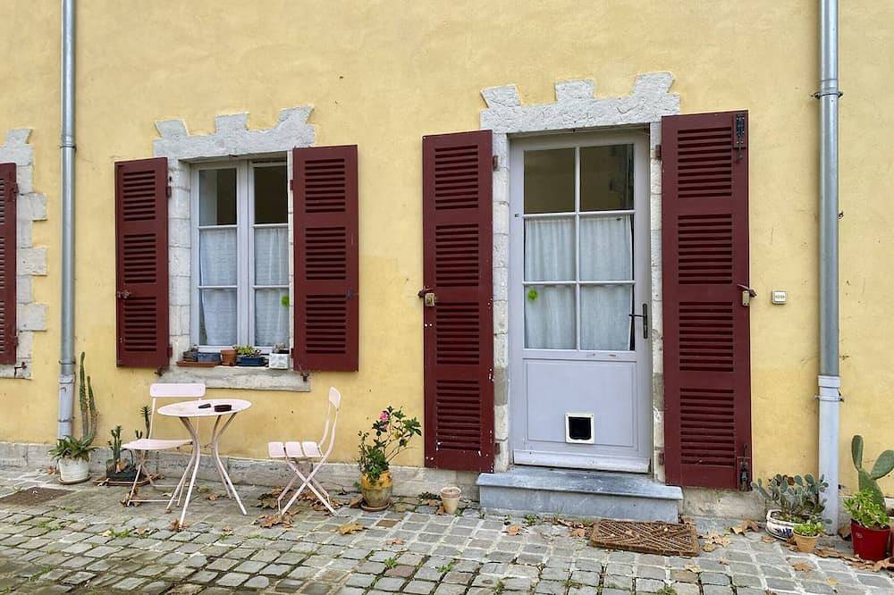 Entire apartment, Charming T2 Larressore - Private Parking - Wifi Included in Larressore, Bayonne region