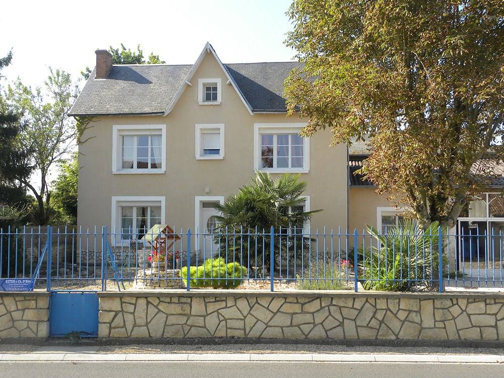 Les Tourterelles - Chambre Orchidée in Chabournay, Vienne (France)