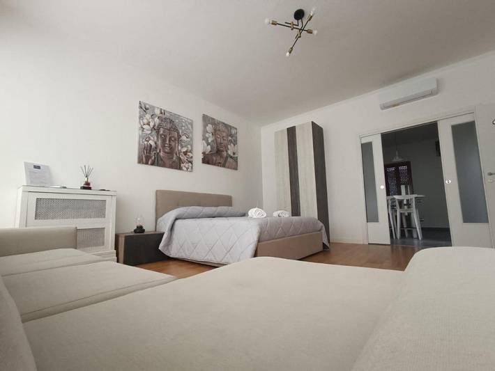 Ferienwohnung für 2 Personen, mit Balkon und Ausblick - 1