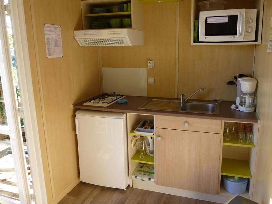 Flower Camping Les Terrasses de Dordogne - Chalet 2 personen - Chalet Noisette Confort 16m² (1 Schlafzimmer) - Überdachte Terrasse 8m² - Tv 2 pers. in Rouffignac-Saint-Cernin-de-Reilhac, Périgord Noir