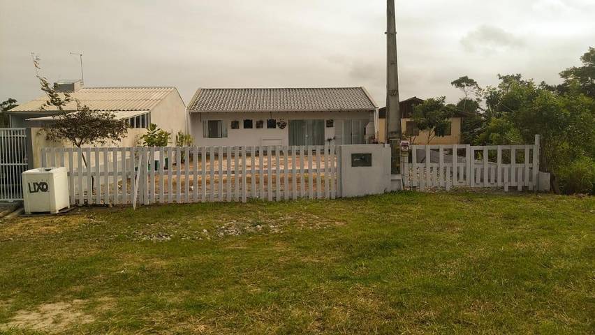 Casas e apartamentos de temporada para 10 pessoas, com jardim, com animais de estimação em Itapoá