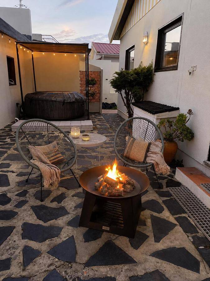 Apartamento para 4 personas, con Jacuzzi además de Terraza y Jardín en Torreira