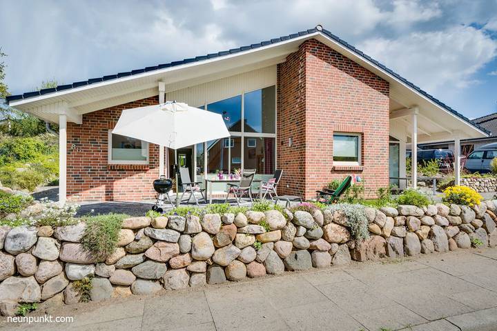 Ferienhaus für 4 Personen, mit Terrasse und Garten sowie Sauna