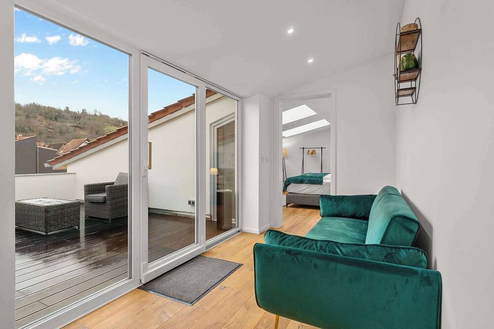 Ganze Wohnung, Lit Living: Luxus |Box Spring|Parking|Terrace|3 Br in Hemsbach, Kurpfalz