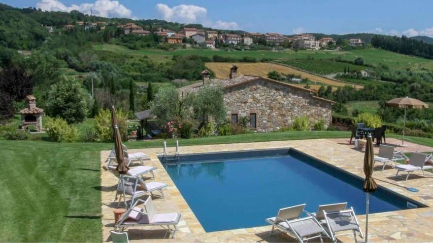 Casa vacanza per 9 persone, con Piscina a San Casciano dei Bagni