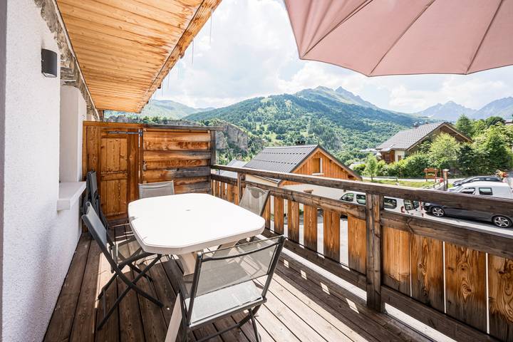 Chalet pour 8 personnes, avec sauna et jardin à Valloire