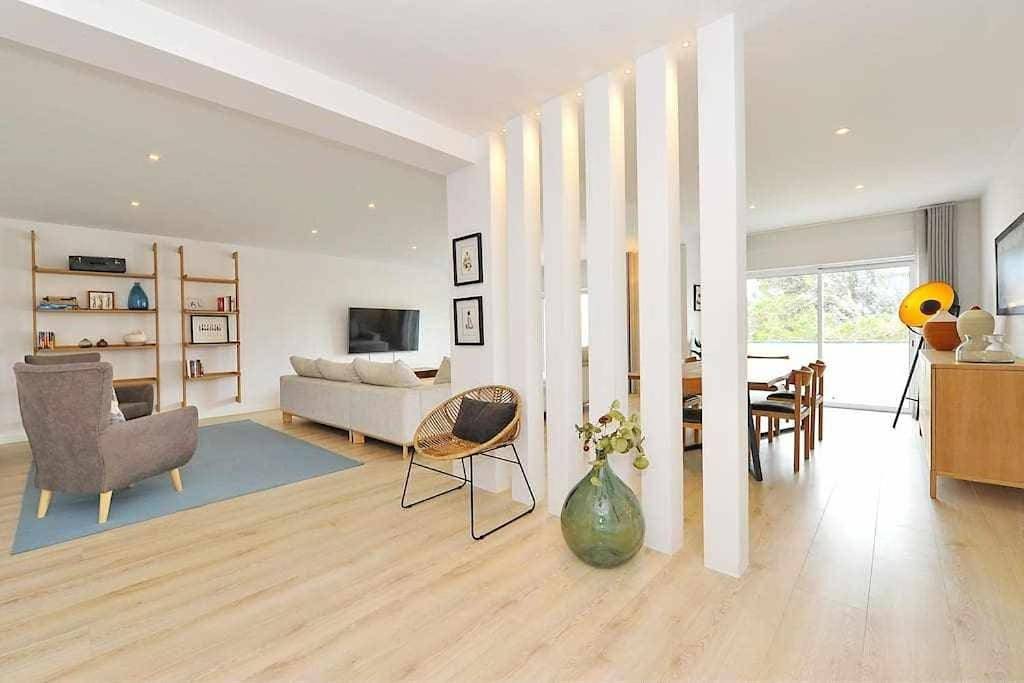 Apartamento inteiro, Prestige Sunset Carcavelos Beach - Checkinhome in Carcavelos e Parede, Costa de Lisboa