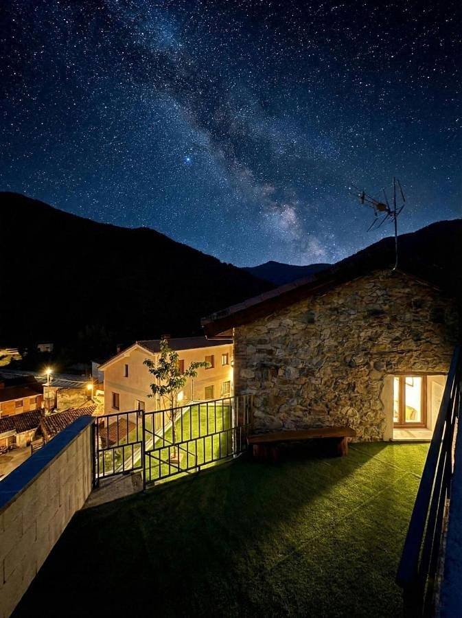 Casa rural para 4 personas, con balcón en Comarca del Caudal - 2