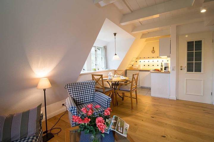 Ferienwohnung für 3 Personen, mit Terrasse und Garten in Nebel - 3