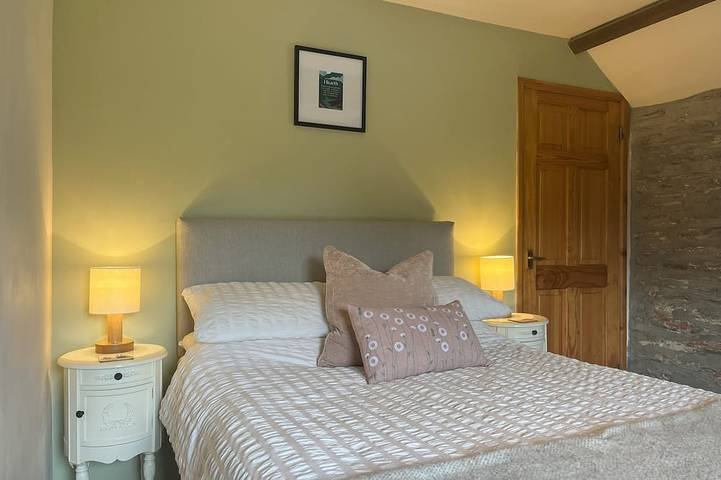 Historic Stable Conversion with Large Decking & Farm Animals in Cardigan Bay