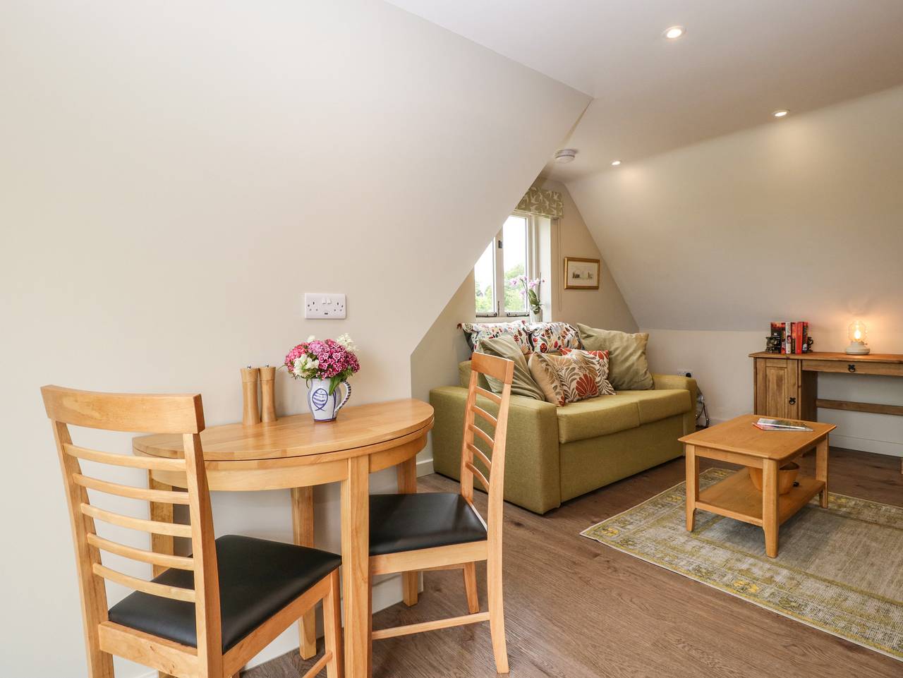 Entire apartment, The Attic at Redmond Bottom in St Cuthbert Out, Somerset