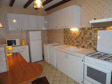 Gîte pour 4 Personnes dans Nans-sous-Sainte-Anne, Doubs, Photo 4