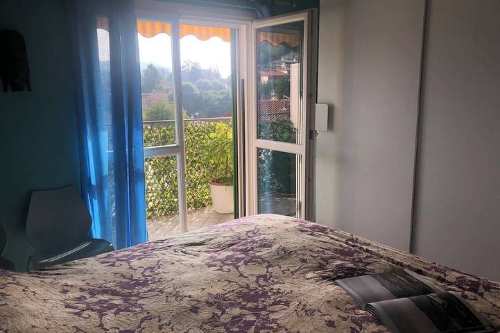Ganze Wohnung, The House of Leo Lake Monate Travedona in Travedona Monate, Varese Provinz