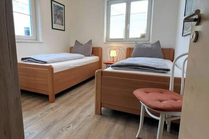 Ganze Wohnung, Ferienwohnung Alpenland Ammersee Landsberg in Pürgen, Romantische Straße