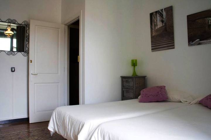 Chambre d’hôte pour 6 personnes, avec vue et terrasse à Gérone - 3