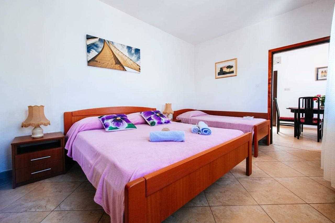 Ferienhaus Malinina in Zadar (Kommun), Iz