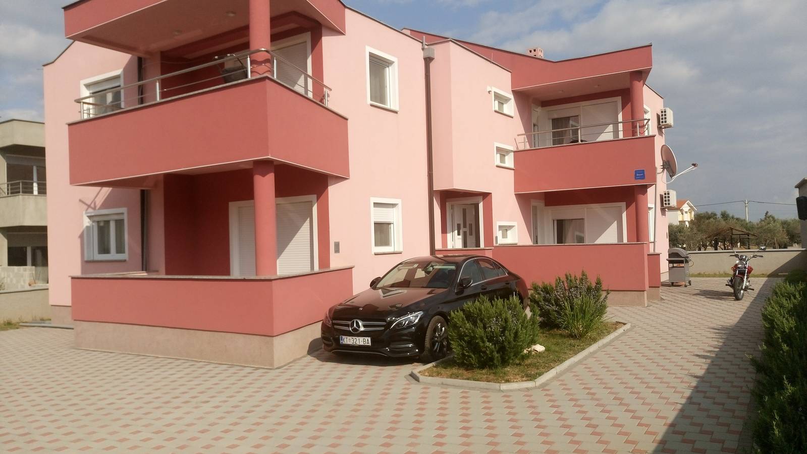 Entire apartment, Two bedroom apartment with terrace and sea view Privlaka, Zadar A-14465-b in Privlaka, Zadar