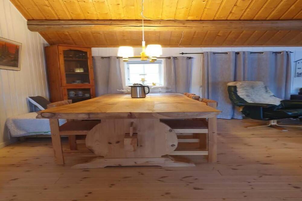 Authentic Norwegian Cabin with Stunning Lake Views - Cottage with Fishing in Orkdal