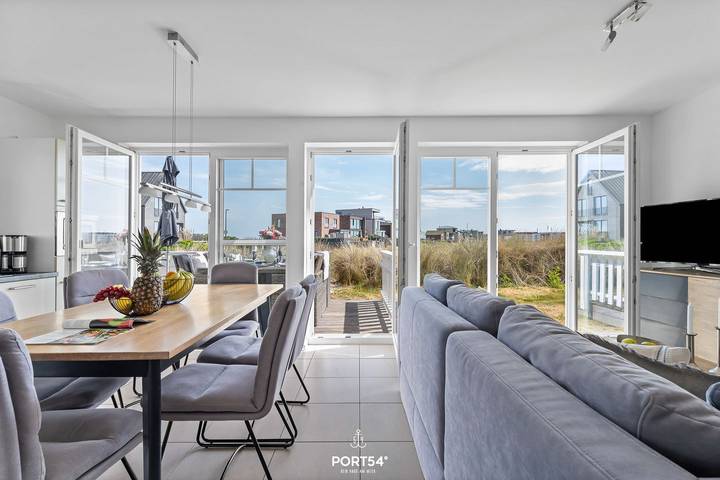 Beachvilla - direkt am Strand, finn. Sauna, Kamin, Whirlwanne, Balkon, Terrasse in Olpenitz, Kappeln
