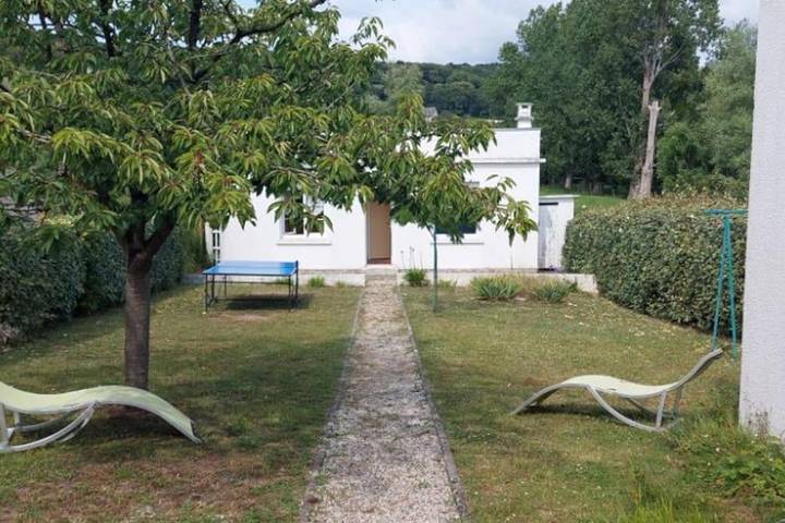 Location de vacances pour 5 personnes, avec jardin à Saint-Jean-le-Thomas - 2