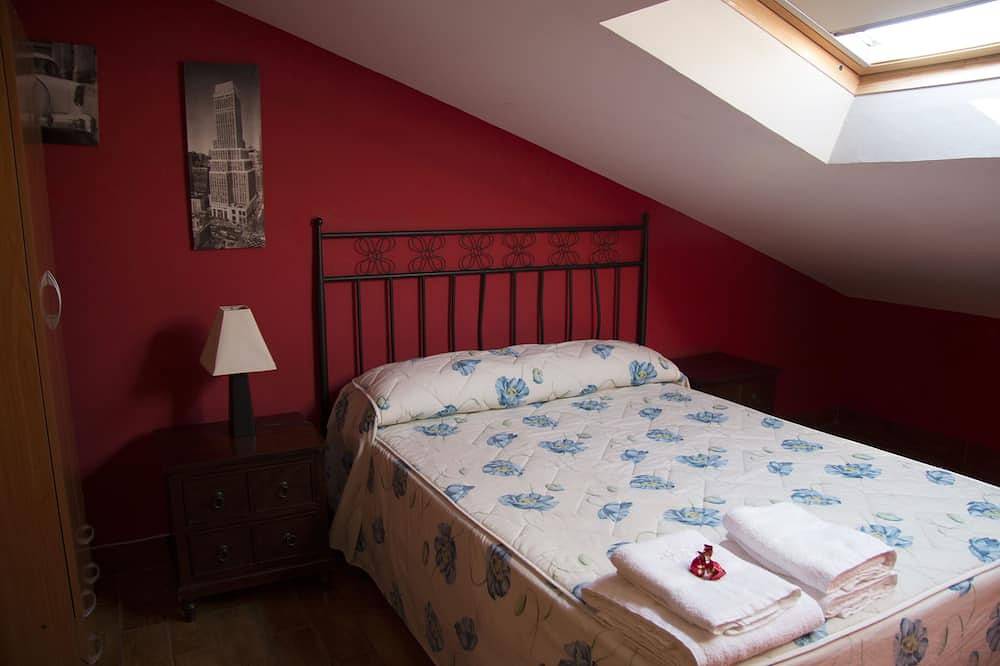 Apartamento entero, Apartamento 3 Dormitorios Rural Luxury 6 personas en plena sierra de Guadarrama in Collado Mediano, Provincia de Madrid