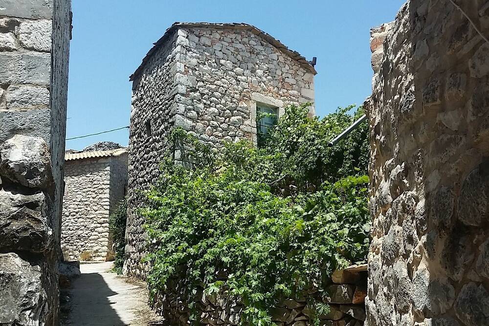 Casa vacanza a Mani a partire da 74€ a notte