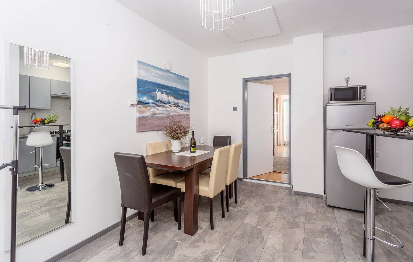Ganze Ferienwohnung, Ferienwohnung für 4 Personen mit Terrasse in Malinska, Krk