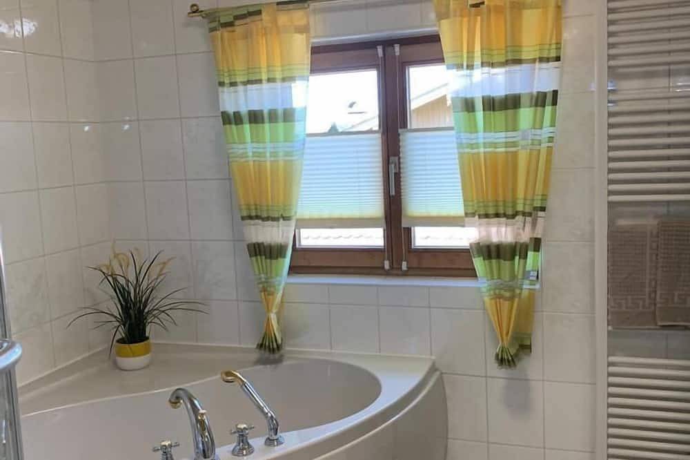 Ganze Wohnung, 🍀Ferienwohnung \"Alpenliebe\"🍀 in Warngau, Alpenland Tegernsee Schliersee