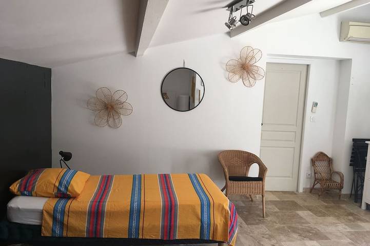 Location de vacances pour 10 personnes, avec jardin et terrasse à Forcalqueiret - 4