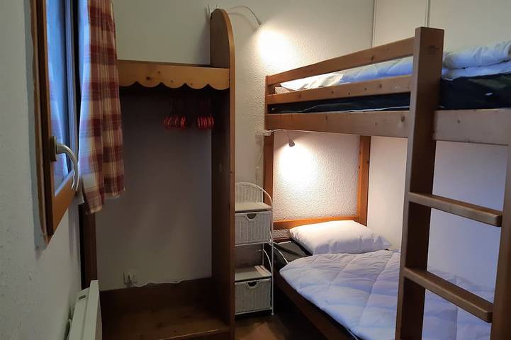 Gîte pour 5 personnes, avec sauna ainsi que piscine et jardin, animaux acceptés dans Lac Pavin - 4