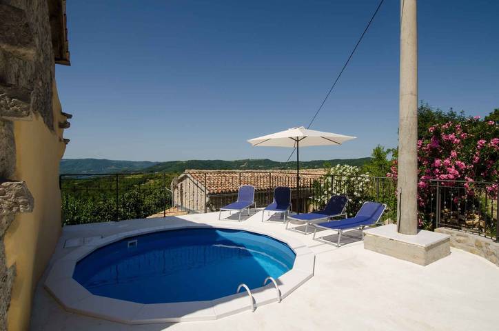 Location de vacances pour 4 personnes, avec jardin, animaux acceptés à Buzet - 2