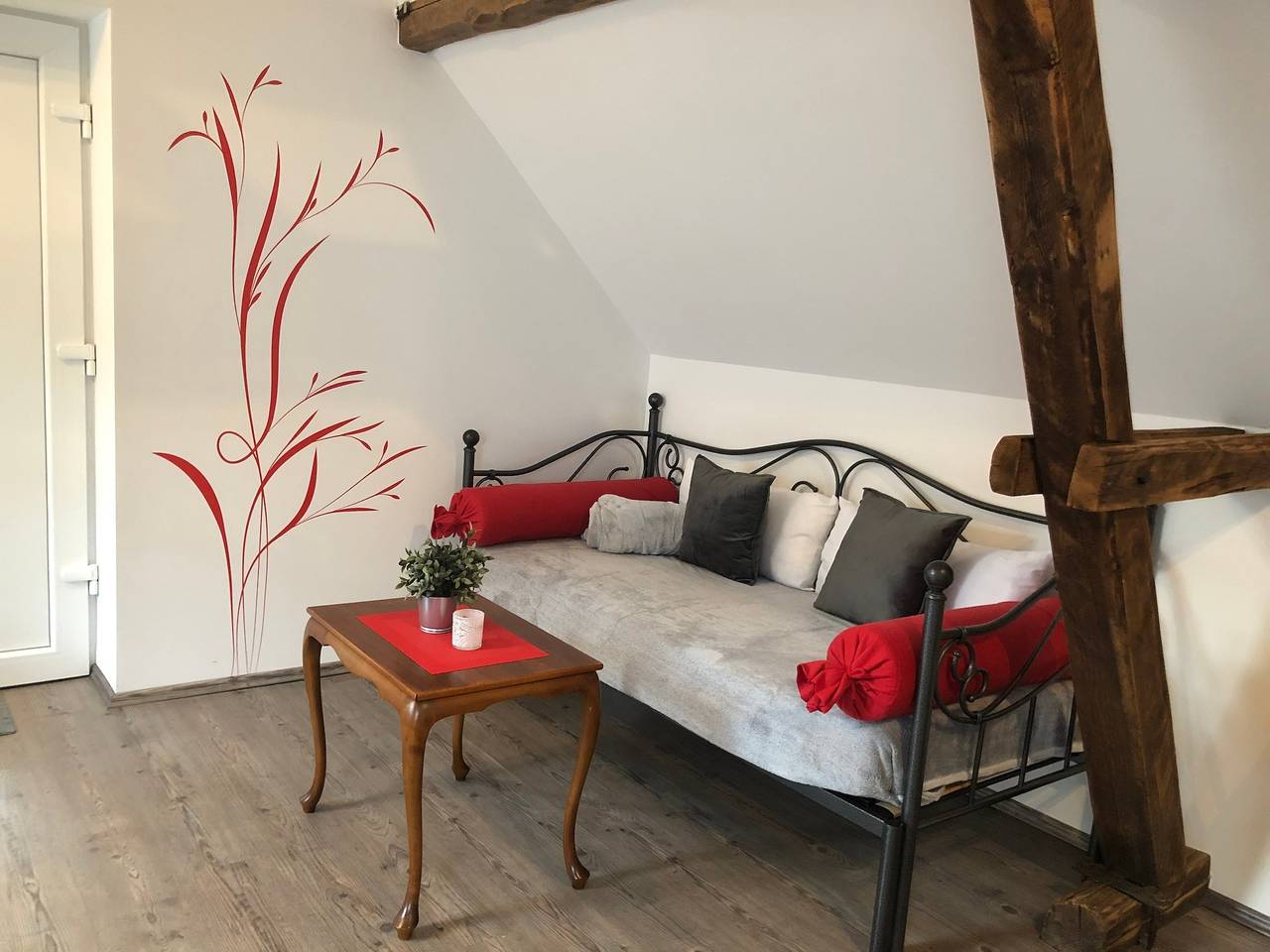 Entire holiday apartment, Holiday apartment for 3 people with terrace in Kürten, Rheinisch-Bergischer Kreis