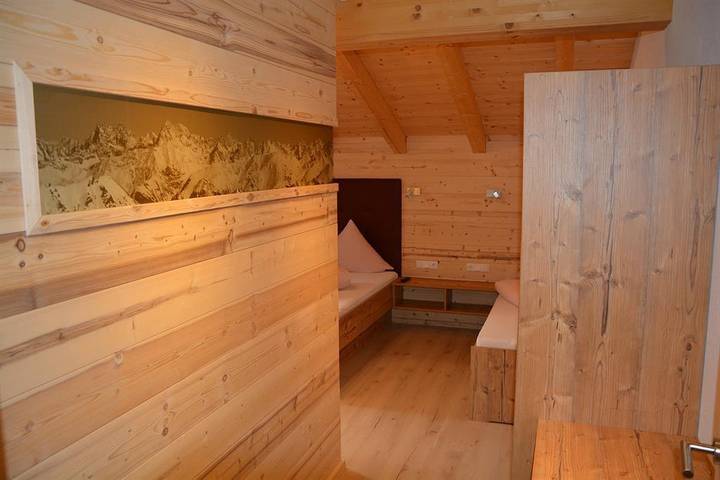 Ganze Ferienwohnung, Appartement, Dusche, Wc, 4 oder mehr Schlafräume in Kappl, Verwall