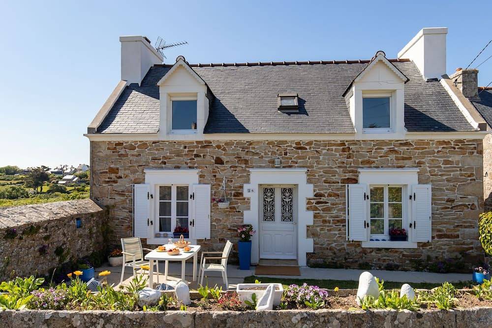 Les Hortensias by Interhome in Pointe du Raz, Plogoff